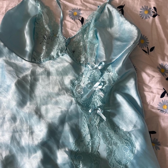 Lingerie slip cami - Picture 2 of 3